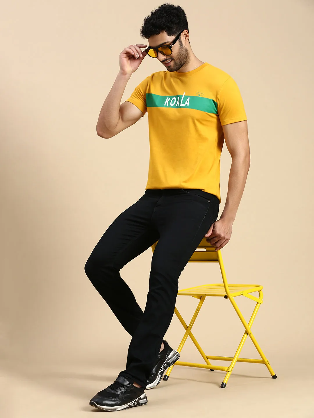 Unisex Relaxed Fit Crew Neck Zóni Yellow TShirt